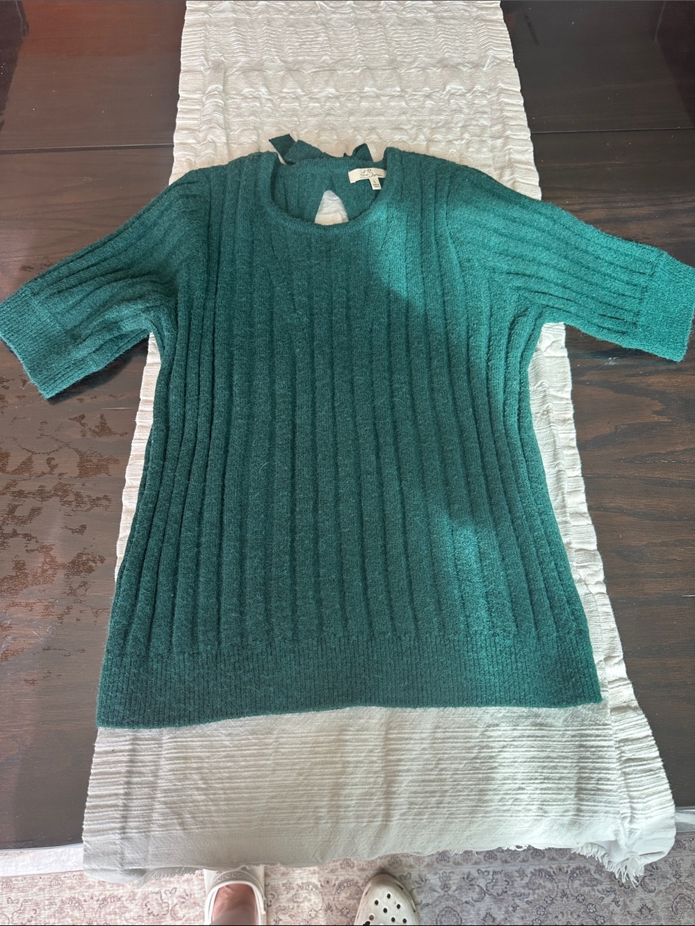Ribbed Scoop-Neck Short Sleeve Sweater in Teal